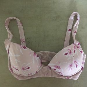 Acacia push up bikini top small